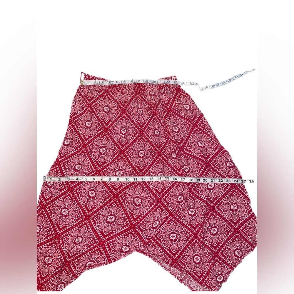 Faded Glory Women's Short Woven Asymmetrical Diamond Pattern Skirt Size Small - Picture 7 of 9